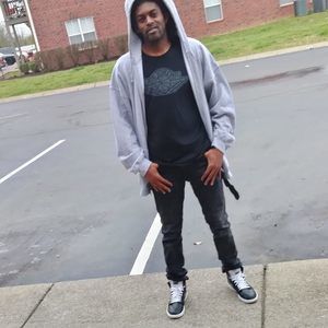 Meet your Posher, Delonte